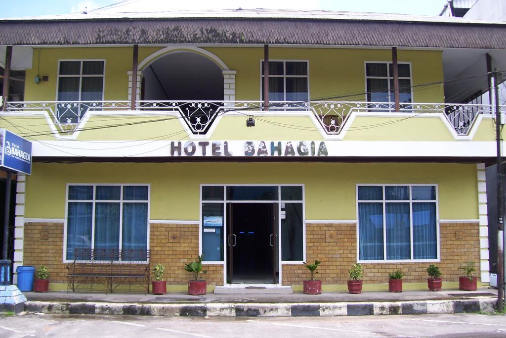 Hotel Bahagia Pangkalanbuun Exteriér fotografie